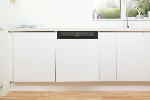 Indesit I3B L634 B A scomparsa parziale 14 coperti D