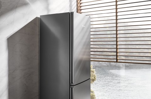 Miele KFN 4394 ED Libera installazione 368 L E Argento