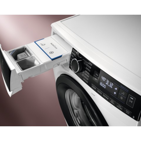 Electrolux EW6F384YQ lavatrice Caricamento frontale 8 kg 1351 Giri/min Bianco