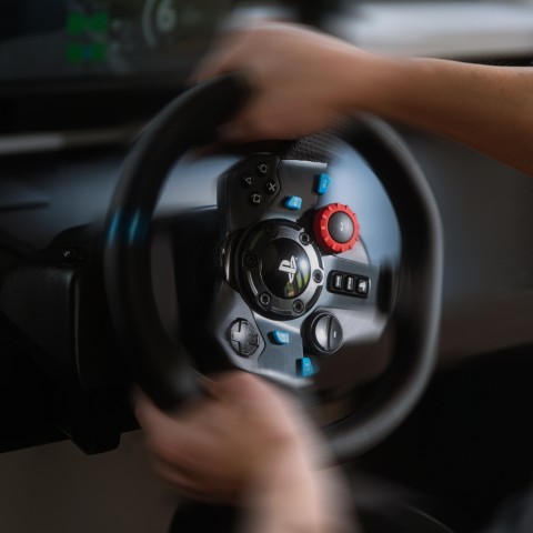 Logitech G Logitech G29 Driving Force Racing Wheel Volante da Corsa, Pedali Regolabili, Ritorno di Forza Reale, Comandi Cambio in Acciaio Inossidabile, Volante in Pelle, Presa EU, per PS5, PS4, PC, Mac - Nero