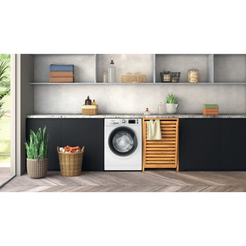 Hotpoint Ariston Lavatrice a libera installazione NR 748G WS A IT