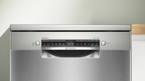 Bosch Serie 4 SMS4EMI06E Lavastoviglie da libera installazione 60 cm Acciaio Classe B