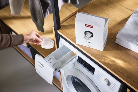 Miele Detersivo in polvere UltraWhite, 2.7 kg