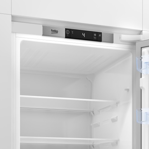 Beko BSSA315E4SFN frigorifero Da incasso 309 L E