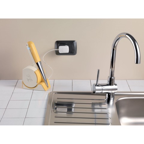 Ariete 457 Gratì Waterproof - Grattugia elettrica Impermeabile - Senza filo - Lavabile sotto acqua corrente - 2 rulli Acciaio Inox - Bianco e Giallo