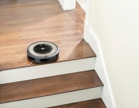 iRobot Roomba e5152 aspirapolvere robot Senza sacchetto Nero, Rame