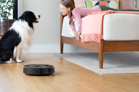 iRobot Roomba i7+ 0,4 L Senza sacchetto Nero