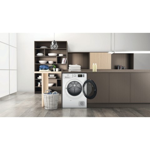 Hotpoint Ariston Asciugatrice a libera installazione NT M11 82K IT R