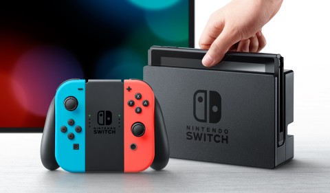 Nintendo Switch Rosso Neon/Blu Neon [ed.2022], schermo 6.2 pollici