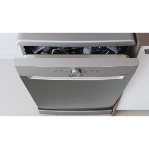 Indesit Lavastoviglie a libera installazione DFE 1B19 X - DFE 1B19 X