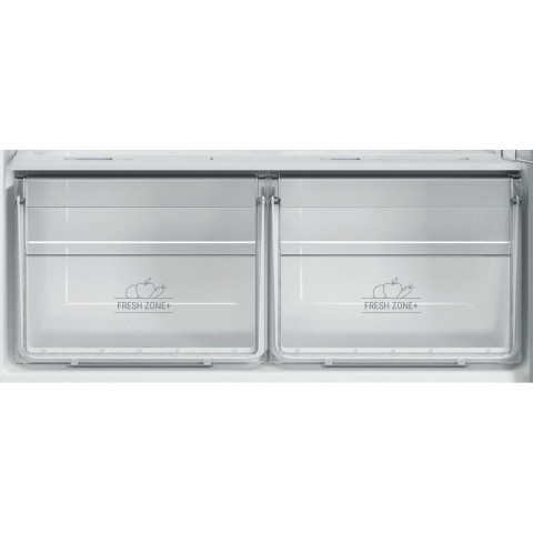 Hotpoint Total No Frost Frigorifero combinato HAT70 832 X