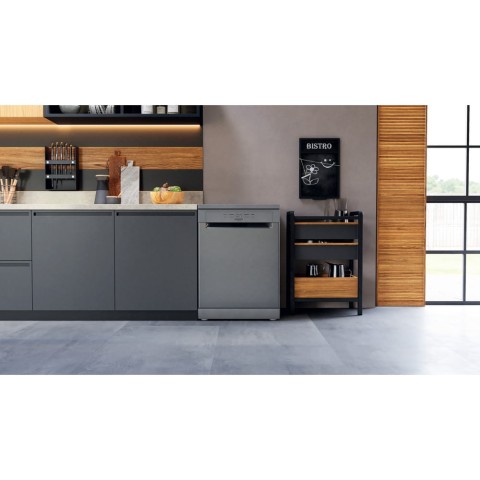 Hotpoint Lavastoviglie a libera installazione HFC 2B+26 X