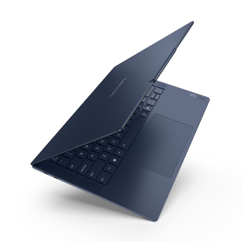 Lenovo Yoga Slim 7x, Copilot+ PC il primo Next Gen AI PC. Notebook 14.5" OLED Touch Qualcomm Snapdragon X Elite 16GB 1TB