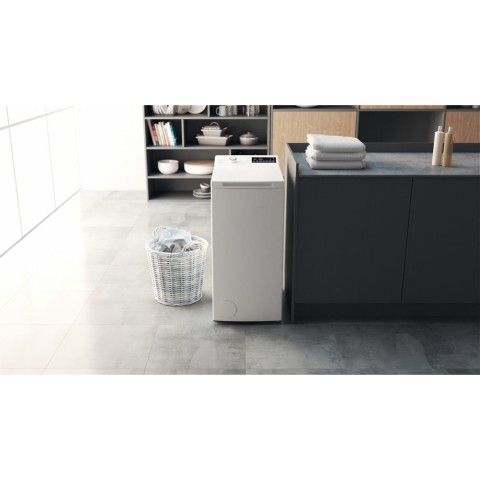 Hotpoint Lavatrice a libera installazione WMTG 723B IT