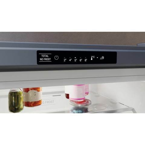 Hotpoint Frigorifero combinato HAFC9 TI32SX