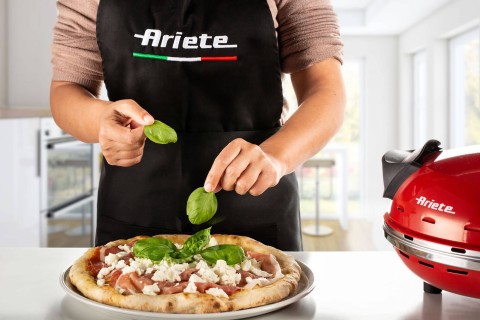 Ariete 909 Forno Pizza - Pizza in 4 minuti - Piastra in pietra refrattaria con trattamento antiaderente - Temperatura max 400° - 1200 Watt - Timer 30’