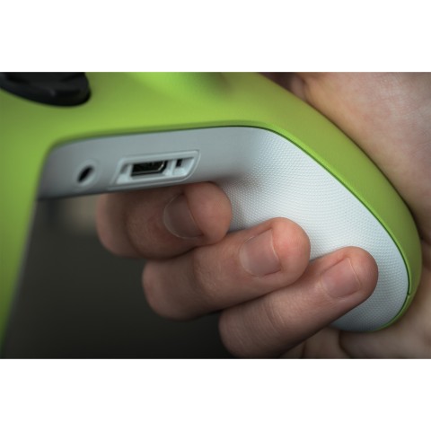 Microsoft Wireless Controller "Electric Volt"