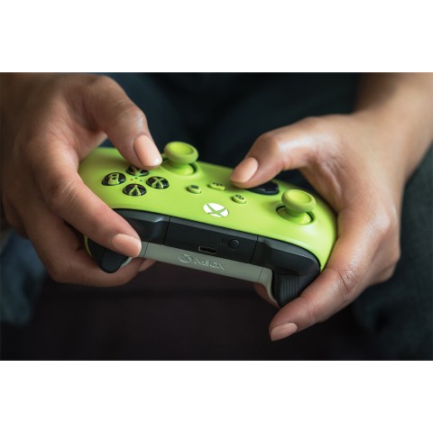 Microsoft Wireless Controller "Electric Volt"