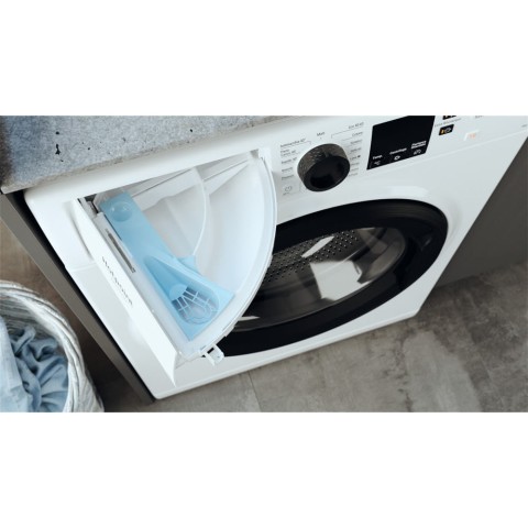 Hotpoint Active 40 Lavatrice a libera installazione NF825WK IT