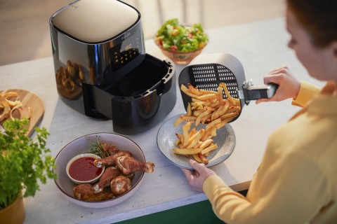 Philips 3000 series Airfryer 4.1L, Friggitrice ad aria 13-in-1, App per ricette HD9252/70