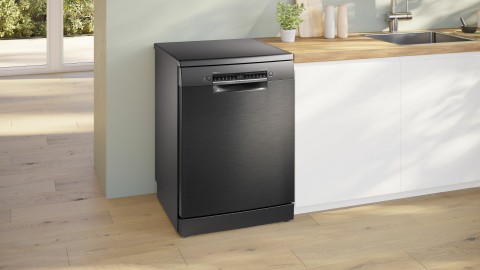 Bosch Serie 4 SMS4EMC06E Lavastoviglie da libera installazione 60 cm Acciaio nero Classe B